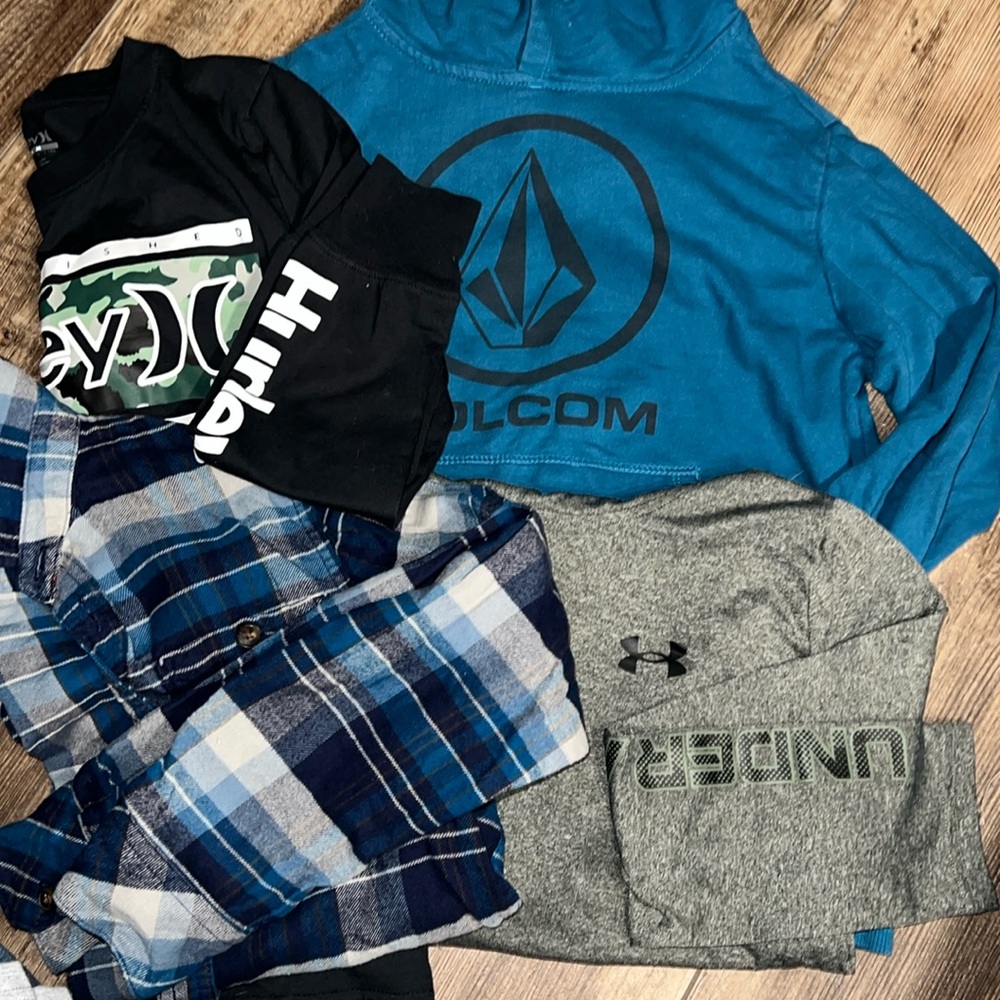 Medium -12 boys long sleeve shirts lot